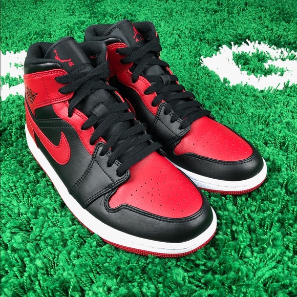 Air jordan 1 Mid Banned Men\'s size 8 main image 5